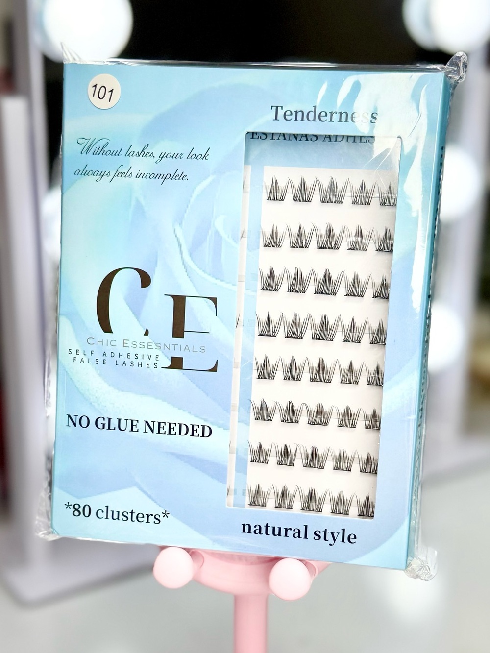 Essentials Self-Adhesive Cluster Lashes - Light Blue Pack